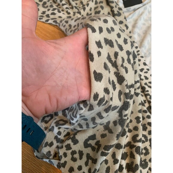 Chaser Brand Cardigan Leopard Print size large - Picture 4 of 4